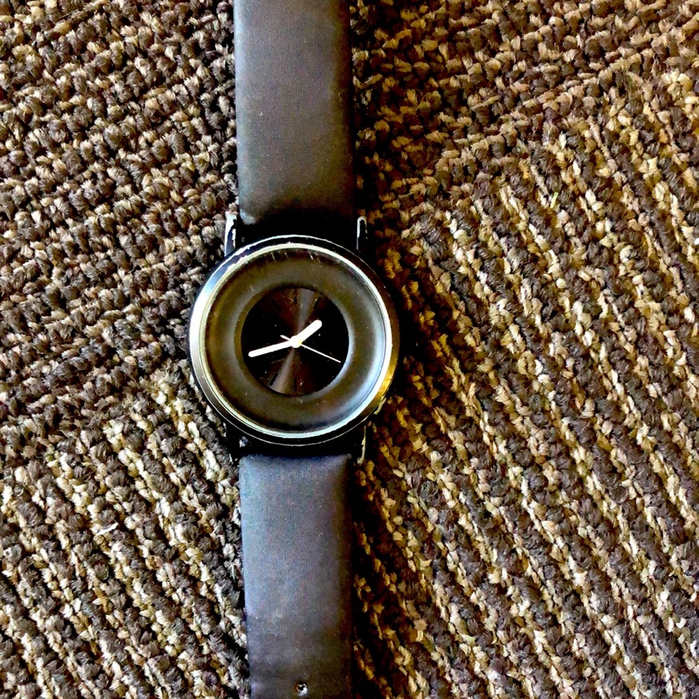 Used watch. Just replaced battery and it works perfectly. Needs new wristband.